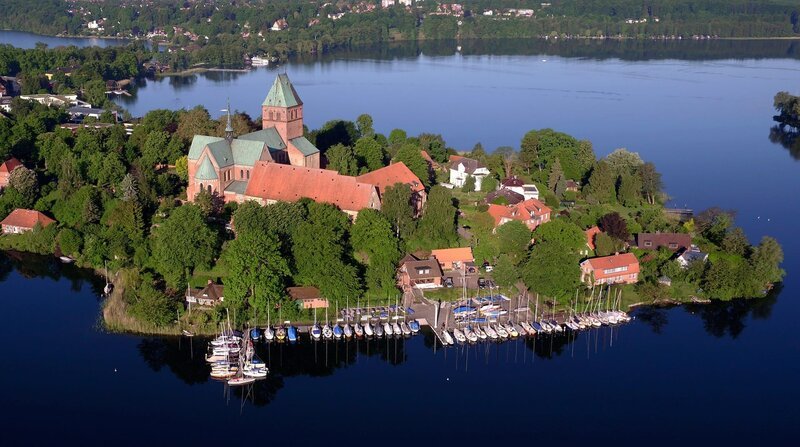Die Inselstadt Ratzeburg ist die Hauptstadt des Herzogtums Lauenburg. – Bild: ZDF und NDR/​Doclights GmbH/​coraxfilm GmbH