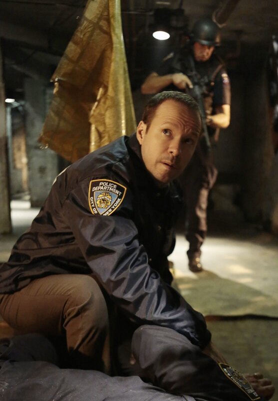 Bei Terroristen wird nicht verhandelt, ein einfacher Befehl. Kann Danny (Donnie Wahlberg) ihn einhalten oder muss er seinen Vater enttäuschen? – Bild: CBS Broadcasting Inc.