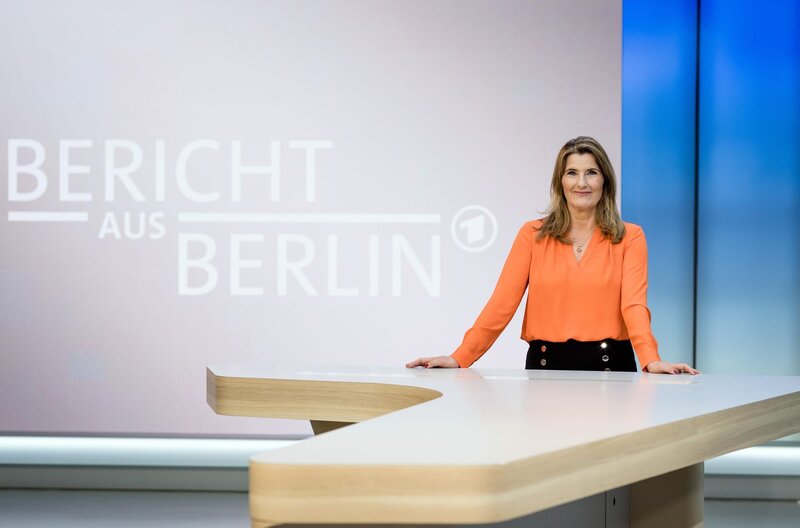 Tina Hassel (WDR), Studioleiterin und Chefredakteurin Fernsehen und Moderatorin des ‚Bericht aus Berlin‘. – Bild: ARD-Hauptstadtstudio /​ Thomas Kierok