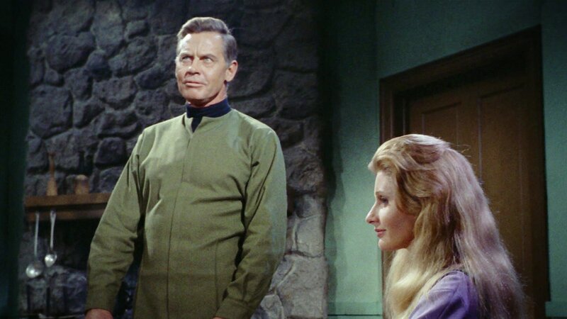 Elias Sandoval (Frank Overton) und Leila Kalomi (Jill Ireland) – Bild: Tele 5