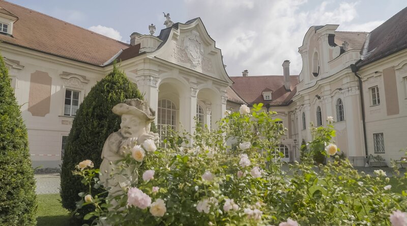 Schloss Lamberg. Weiteres Bildmaterial finden Sie unter www.br-foto.de. – Bild: BR/​RANFILM TV & Film Production GmbH