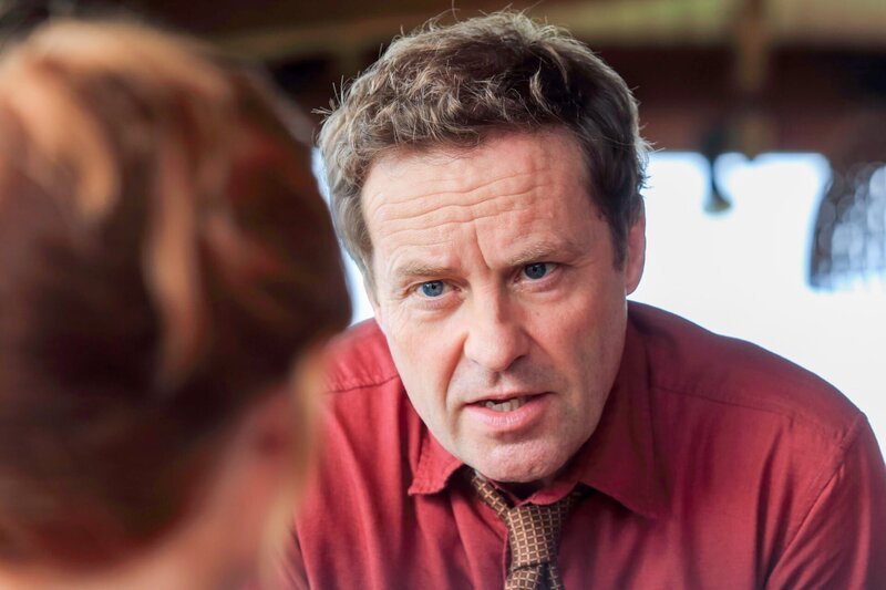 Ardal O’Hanlon (Det. Insp. Jack Mooney). – Bild: ORF/​BBC/​Red Planet Pictures/​Denis Guyenon