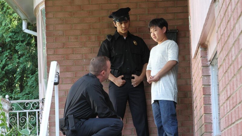 Police talking to Andrew.RECRE – Police talking to Andrew. – Bild: TLC