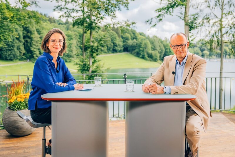 Diana Zimmermann, Friedrich Merz – Bild: ZDF und Dominik Asbach