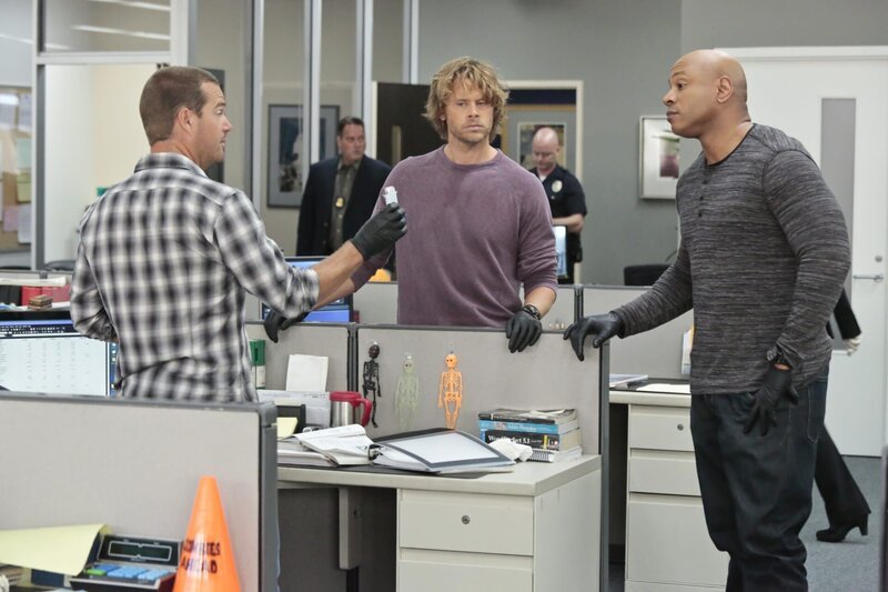 Ein neuer Fall wartet auf Callen (Chris O’Donnell, l.), Sam (LL Cool J, r.) und Deeks (Eric Christian Olsen, 2.v.r.) – Bild: CBS Broadcasting, Inc.