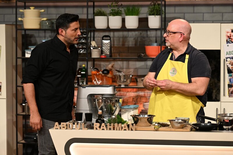 Abdul-Rahman Taifour mit Sükrü Pelivan – Bild: RTL