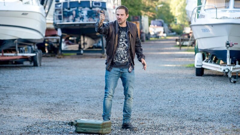 Franz (Daniel Lommatzsch) ist verzweifelt. Er hat nichts mehr zu verlieren. – Bild: ORF/​ONE GATE/​ARD