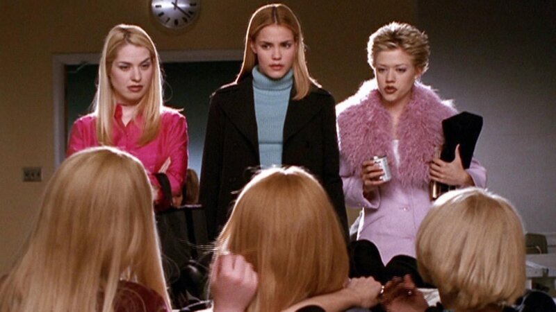 V.l.: Mary Cherry (Leslie Grossman), Brooke McQueen (Leslie Bibb), Nicole Julian (Tammy Lynn Michaels) – Bild: RTL Deutschland