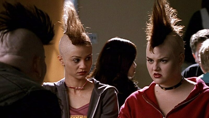 Lily Esposito (Tamara Mello, l.), Carmen Ferrara (Sara Rue) – Bild: RTL