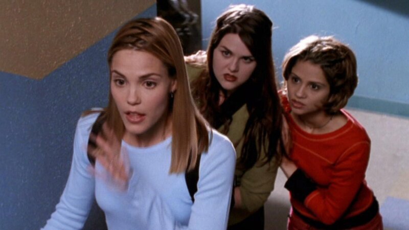 V.l.: Brooke McQueen (Leslie Bibb), Carmen Ferrara (Sara Rue), Lily Esposito (Tamara Mello) – Bild: RTL