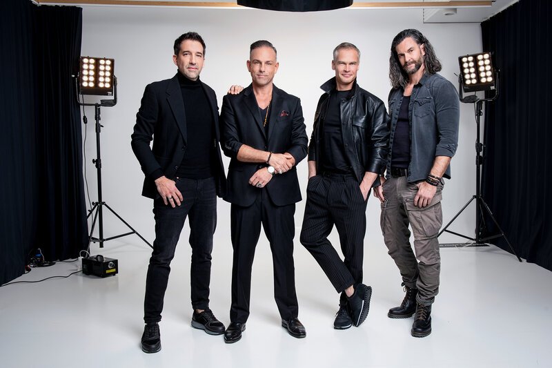 SRF DOK Die Supermister. v.l. Claudio Minder, Adel Abdel-Latif, Renzo Blumenthal, Tobias Rentsch. – Bild: SRF/​Fabienne Bühler