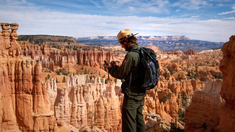 Anton Yalk im Bryce Canyon. – Bild: SRF/​Prounen Film