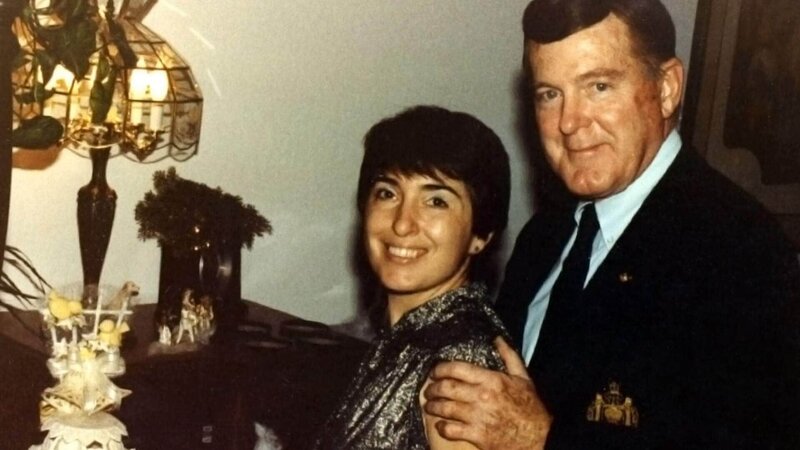 Barbara Bentley und John Perry – Bild: RTL