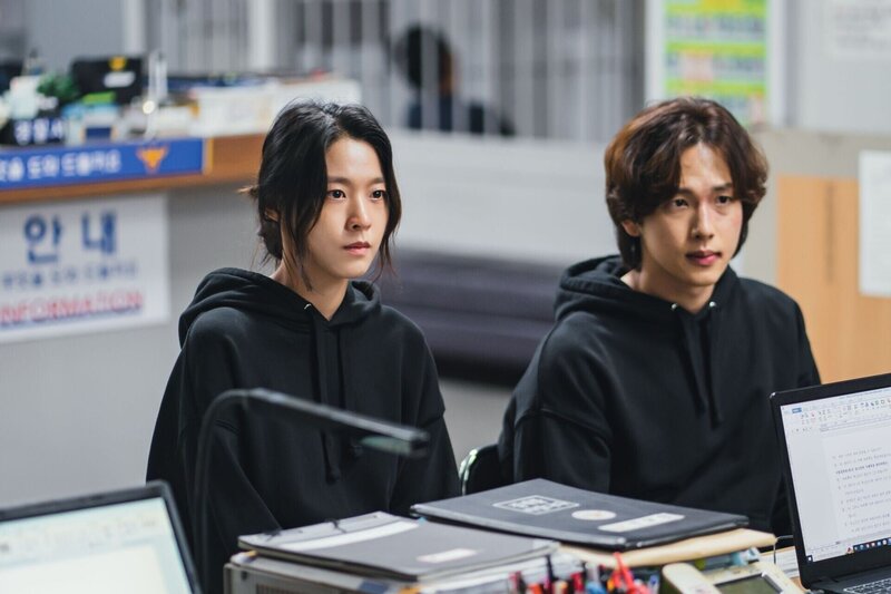 Dae-beom Ahn (Si-wan Im) und Yeo-reum Lee (Seol-hyun Kim) – Bild: RTL /​ KT StudioGenie Co.