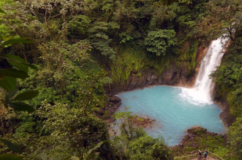 Mitten im Dschungel von Costa Rica bewahrt der Amazonas eine Legende, die schon die Spanier im 16. Jahrhundert auf ihrer Suche nach dem Gold der Ureinwohner in ihren Bann zog. – Bild: Elephant Doc