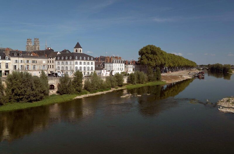 Die Stadt Orléans, die fast 350 Kilometer vom Atlantik entfernt liegt, war einst der Hafen von Paris. – Bild: Elephant Doc