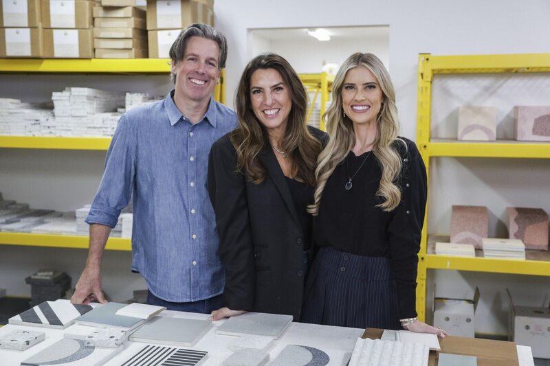 Christina Anstead(r.) – Bild: Warner Bros. Discovery, Inc. or its subsidiaries and affiliates.