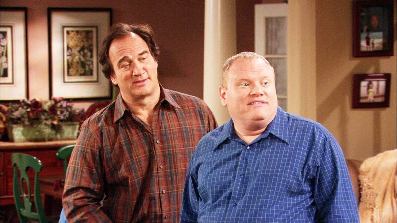 L-R: Jim (Jim Belushi) und Andy (Larry Joe Campbell) – Bild: RTL