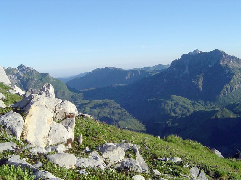 Blick vom Rüfikopf (Vorarlberg). – Bild: ORF/​Interspot/​Dinah Müller