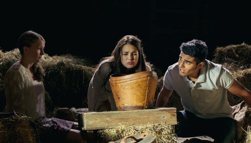 Kann Patrizia (Luise Befort) ihren Ekel überwinden. – Bild: WDR/​WDR/​Andrea Hansen