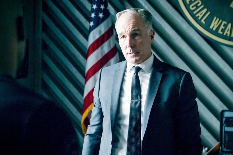 Patrick St. Esprit (Robert Hicks). – Bild: ORF/​Sony Pictures/​CBS