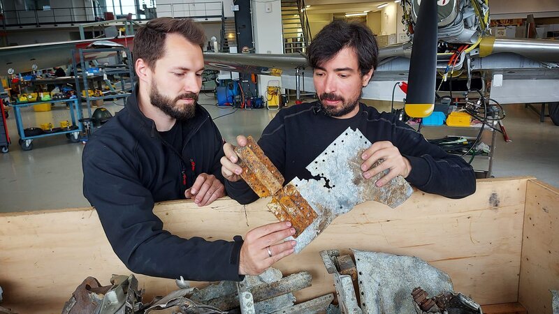 L-R: Julian Heinrich und Marc Lais – Bild: Warner Bros. Discovery