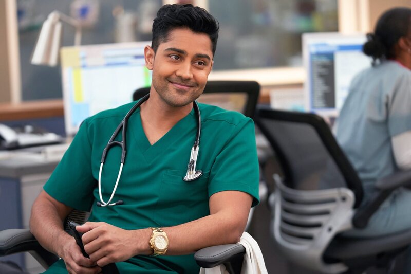 Manish Dayal (Dr. Devon Pravesh). – Bild: 2018⁠–⁠2019 Twentieth Century Fox Film Corporation. All rights reserved. /​ Bob Mahoney Lizenzbild frei