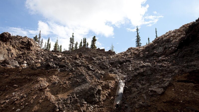 Dawson City, Canada, August 25 2011: The road leading from Dawson City to the Claim. – Bild: Discovery Communications