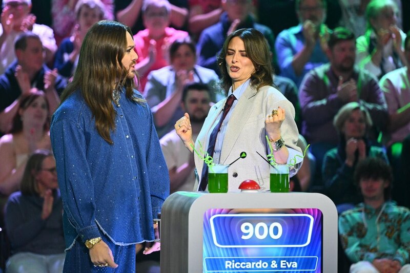 Riccardo Simonetti (l.); Eva Padberg (r.) – Bild: Joyn /​ Willi Weber