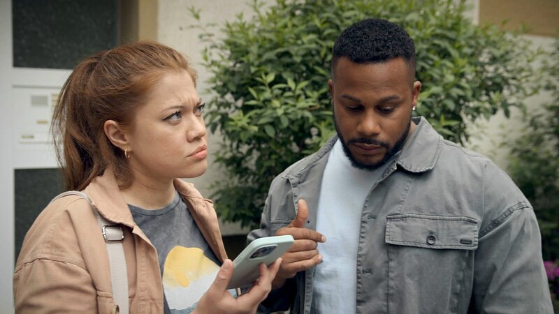 Sarah Grüner (l.); Ben Handke (r.) – Bild: SAT.1