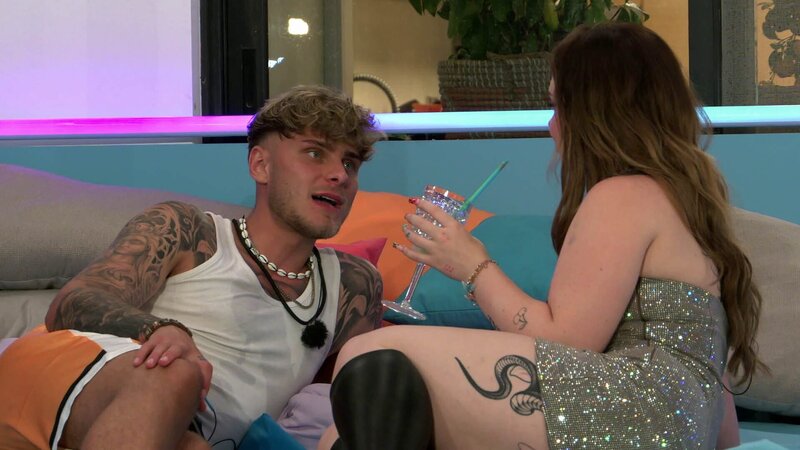 Julius, Luisa – Bild: Paramount