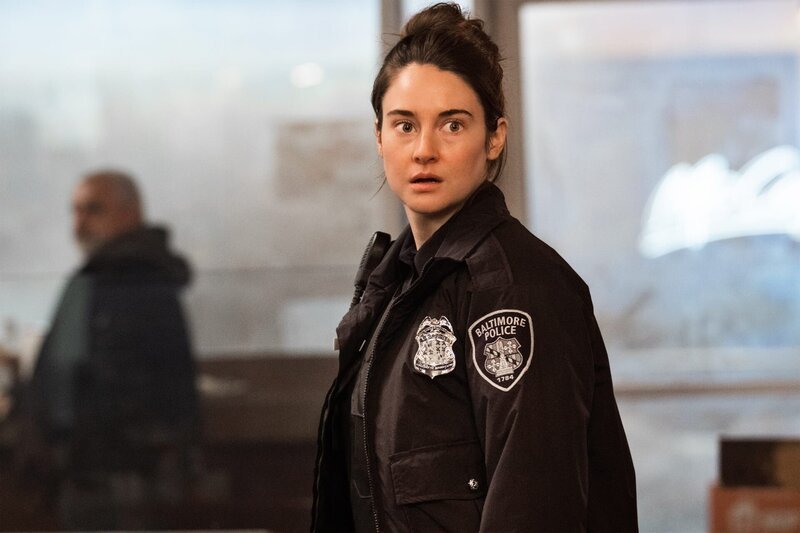 Eleanor (Shailene Woodley) versucht verzweifelt sich vorzustellen, was den Serienmörder zu seinen monströsen Taten antreibt. – Bild: ZDF und Jonathan Wenck