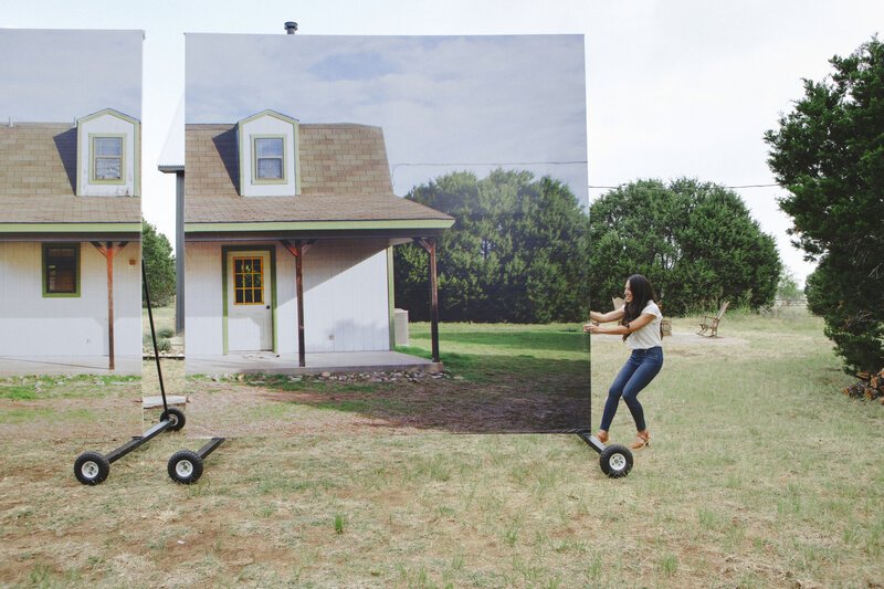 Chips und Joannas (Bild) Experte in Sachen Metall, Jimmy Don Holmes, möchte seinem Sohn ein eigenes Häuschen in der Natur bescheren – gelingt ihnen die Überraschung? – Bild: Scripps Networks, LLC. /​ Jennifer Boomer