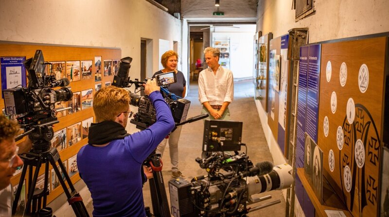 Ilse Schachinger, Johann-Philipp Spiegelfeld, Alexander Clement (Kamera). – Bild: ORF/​Interspot Film/​Hans-Werner Hamberger