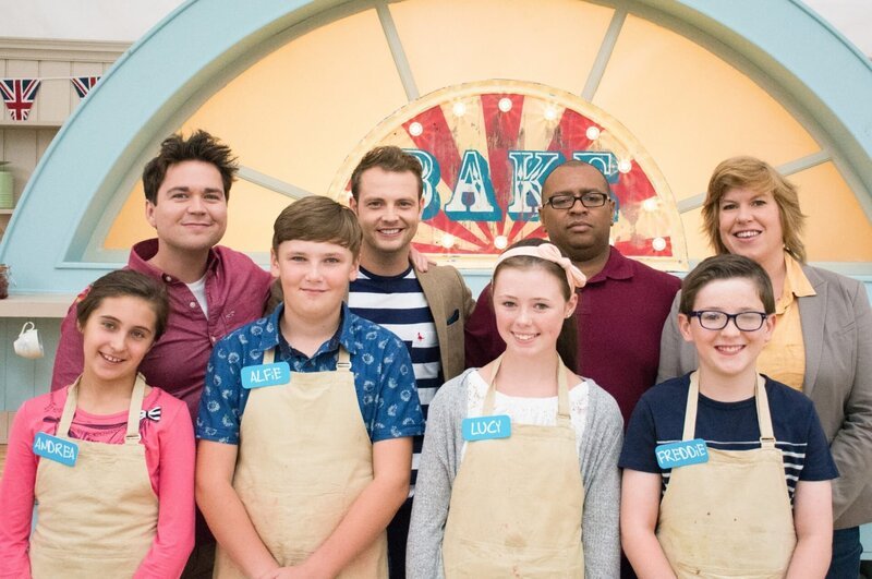 (v.li.): Andrea, Sam Nixon, Alfie, Mark Rhodes, Lucy, Graham Hornigold, Freddie und Allegra McEvedy. – Bild: ORF/​BBC/​Love Productions