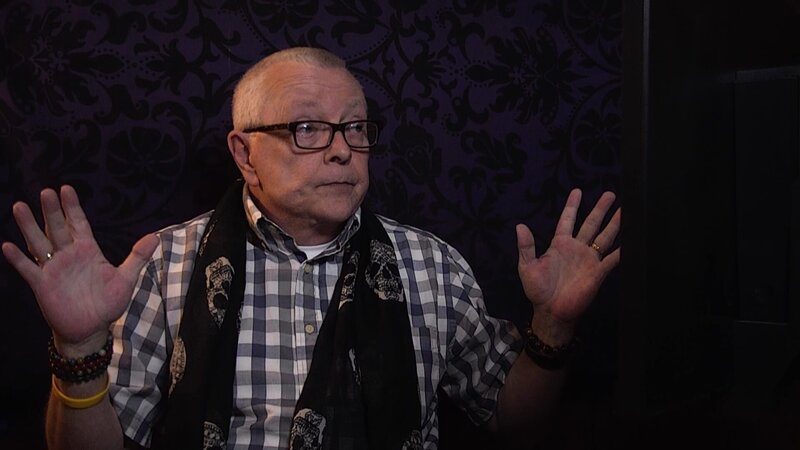 Psychic medium Chip Coffey senses a spirit who died suddenly and isn’t happy about it in The Colonel Williams Inn. – Bild: Discovery Communications, LLC.