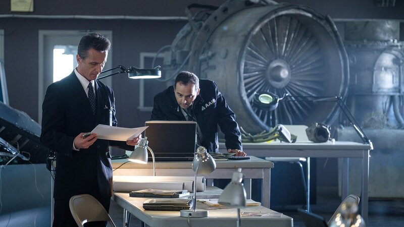 Die Bilder von der Absturzstelle geben Hinweise auf die Lage und Neigung der Maschine beim Aufprall. – Bild: Cineflix/​ Darren Goldstein/​ DSG Photo/​ WeltN24 GmbH