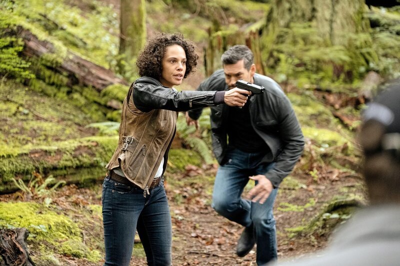 Piper Mannox (Tattiawna Jones), Eddie Valetik (Eddie Cibrian) – Bild: RTL Deutschland