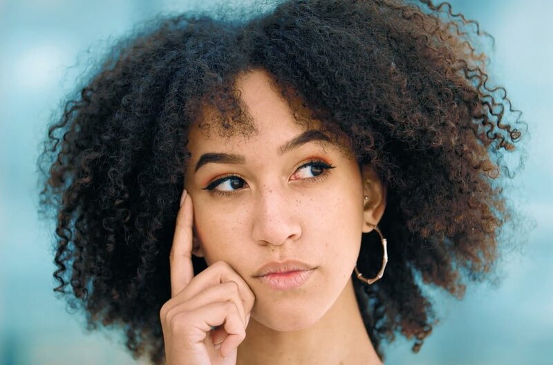 Ohne Geld müssten wir im Alltag ständig Dinge gegeneinander eintauschen. – Bild: HR