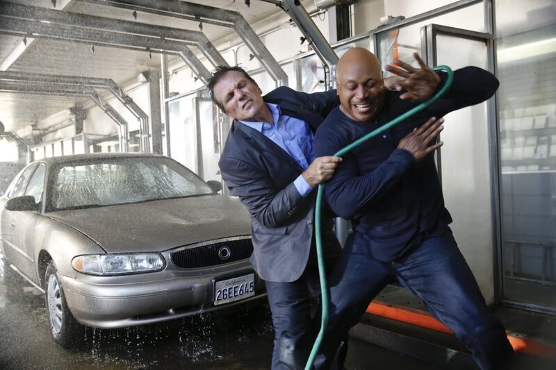 L-R: Frank Kouris (Alex Carter), Sam (LL Cool J) – Bild: ATV2