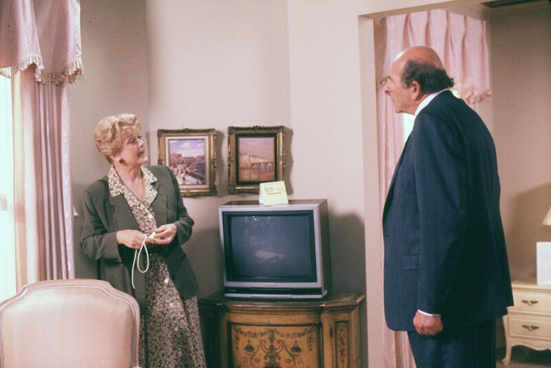 Jessica Fletcher (Angela Lansbury, l.) – Bild: Universal City Studios LLLP