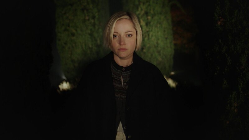 Olivia Cotterill (Georgina Haig) Die Verwendung des sendungsbezogenen Materials ist nur mit dem Hinweis und Verlinkung auf RTL+ gestattet. – Bild: Die Vergangenheit ruht nicht /​ SEVEN STUDIOS PTY LTD