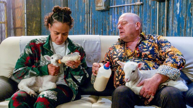 Judy Reyes (Quiet Ann), Dean Norris (Uncle Daddy). – Bild: ORF/​PRO7/​Warner
