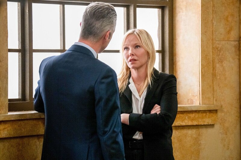 Dominick Carisi Jr. (Peter Scanavino) und Amanda Rollins (Kelli Giddish) – Bild: RTL /​ © 2021 Universal Network Television LLC