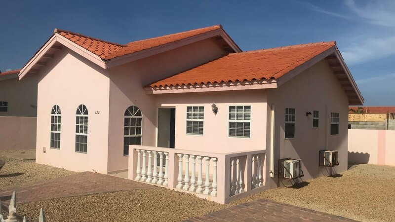 Exterior of Borocana House property in Turks and Caicos. As seen on HGTV’s Caribbean Life – Bild: HGTV /​ Discover HCBLF1614_325423_129774 /​ Scripps