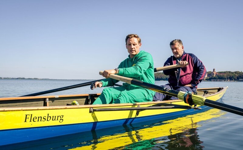 (v.li.): Dr. Moritz Neiss (Patrick Kalupa), Hartmut Peddersen (Bruno F. Apitz) – Bild: ORF/​ZDF/​Stephan Rabold
