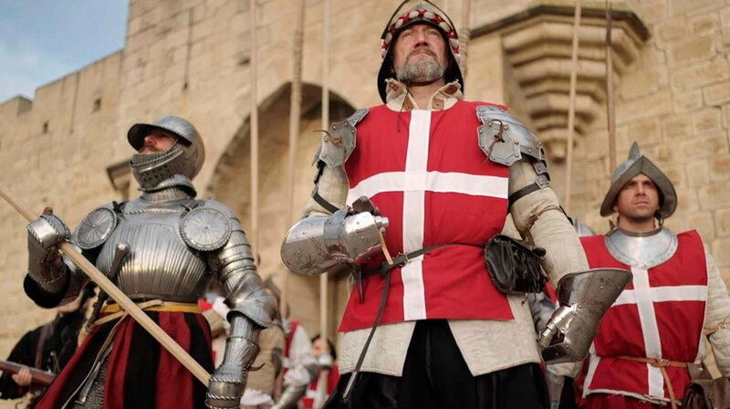 Im Spätmittelalter herrscht der Ritterorden der Johanniter über Rhodos. Die Insel hat eine strategisch günstige Lage und verfügt über einen seetauglichen Hafen. – Bild: phoenix/​ZDF