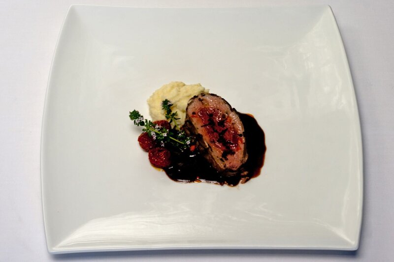 Hauptspeise. – Bild: BR/​megaherz