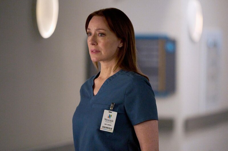 Dr. Amy Larsen (Molly Parker) – Bild: RTL /​ Sony Pictures Entertainment