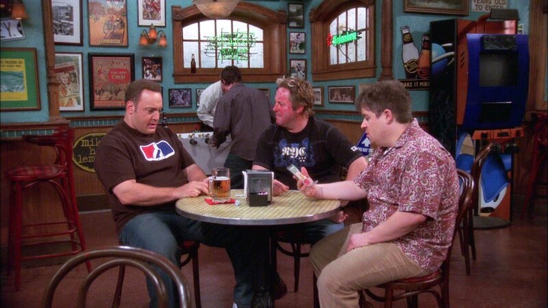 Doug Heffernan (Kevin James, li.), Danny (Gary Valentine) und Spence (Patton Oswalt). – Bild: Foto: RTL